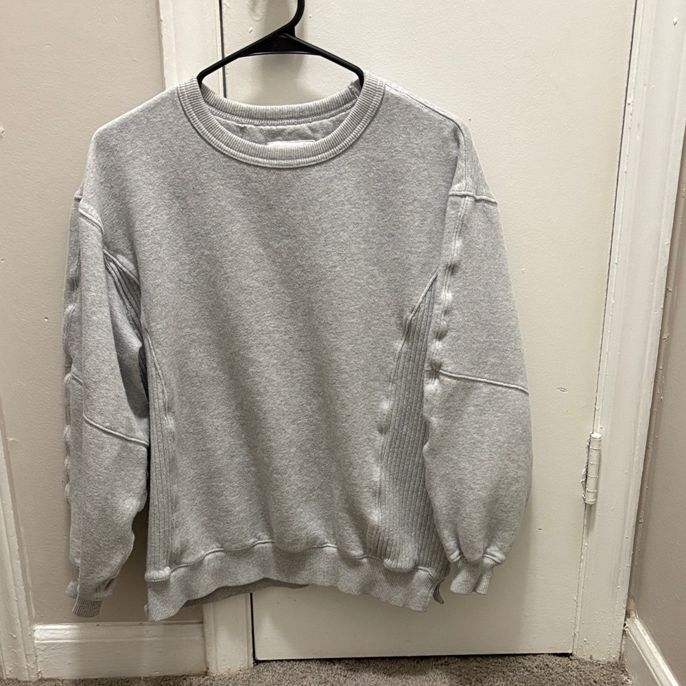 Aerie Women's Gray Crewneck Sweater